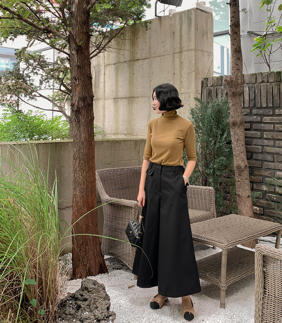 Le Mine-Button Skirts