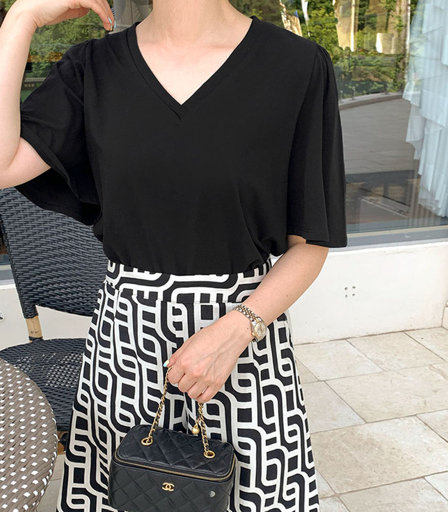Lia V Shirring Short T shirts