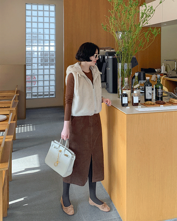 Slit Corduroy Skirt