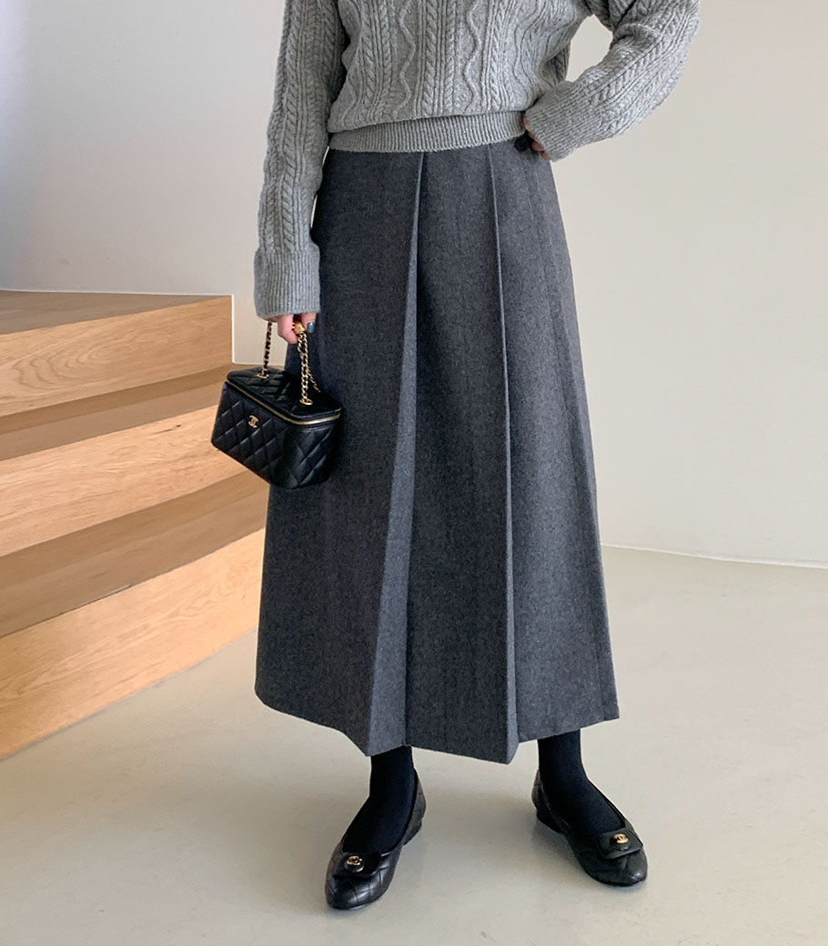 Button Wool Pleats Skirt