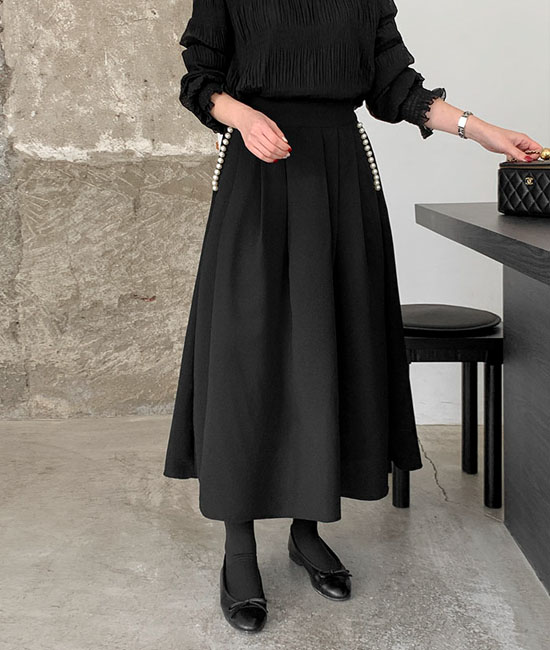 pearl pintuck skirt