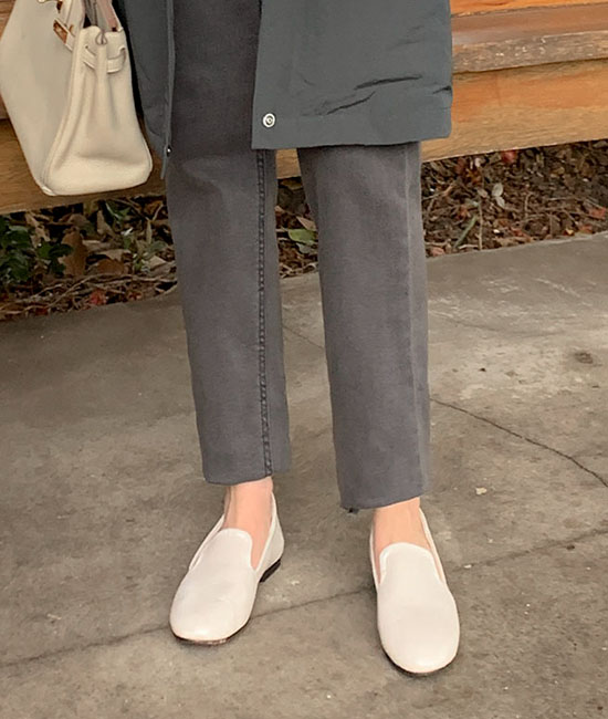 minimal leather loafers