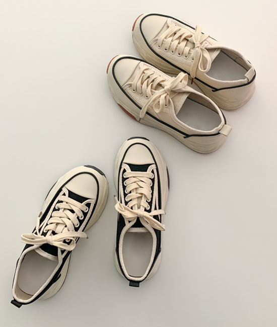 Height increase Canvas Sneakers