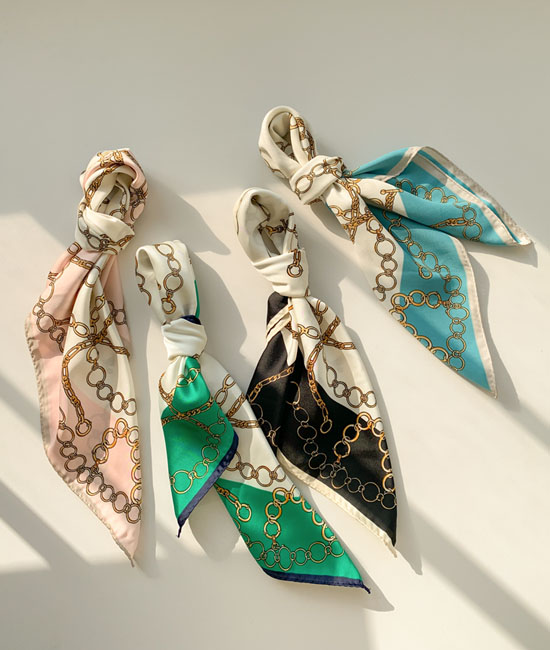 chain petite scarf