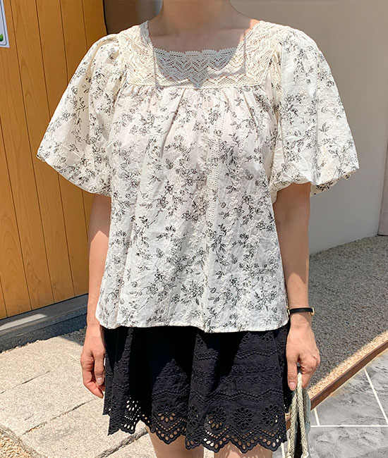 Flower Race Blouse