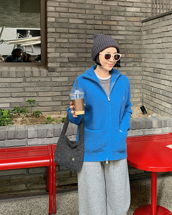 Thick Knit Zip up