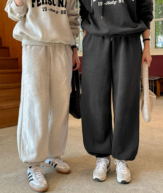 Personal napping jogger pants