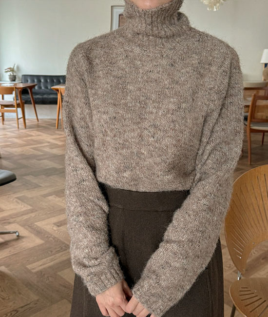 Fluffy Paula Knit