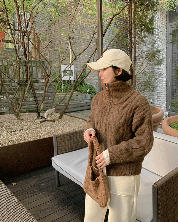Cable Knit Zip up