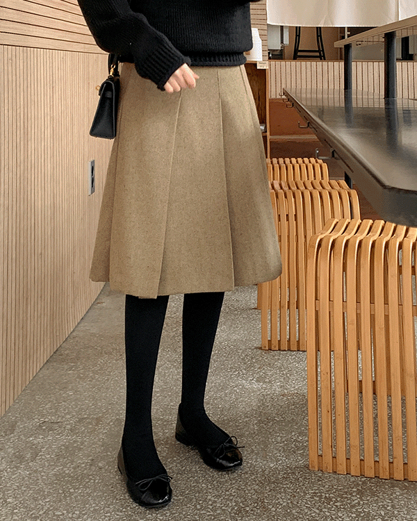 Olson Midi Wool Skirt
