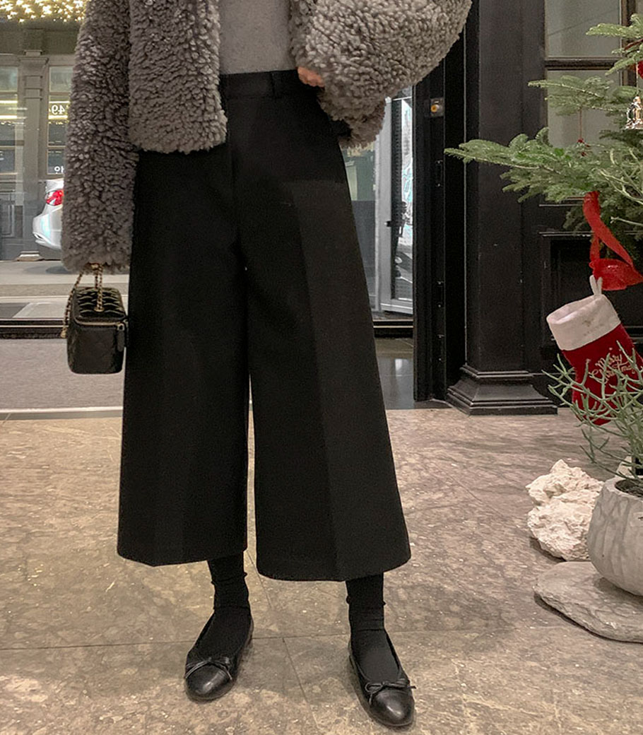 Wool 8-quarter Pants