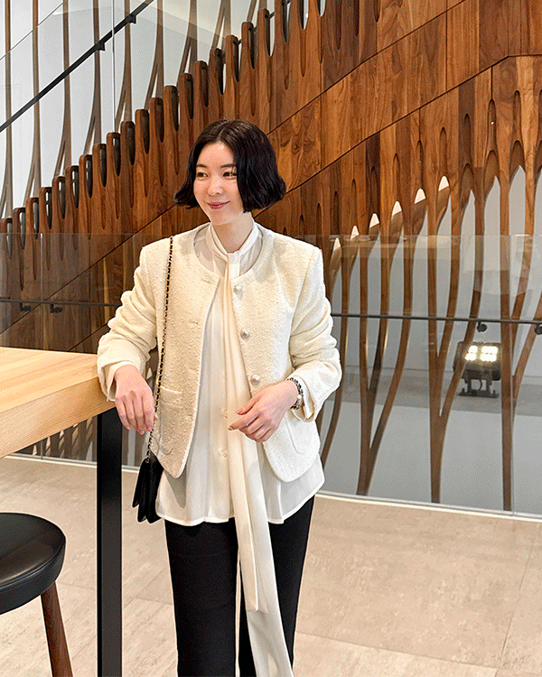 모모 Tweed Jacket