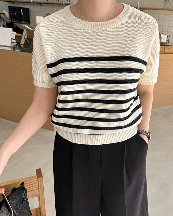 모어 Stripe Knit