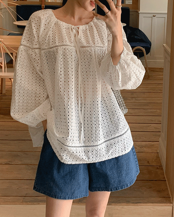 셀리 Punching Blouse