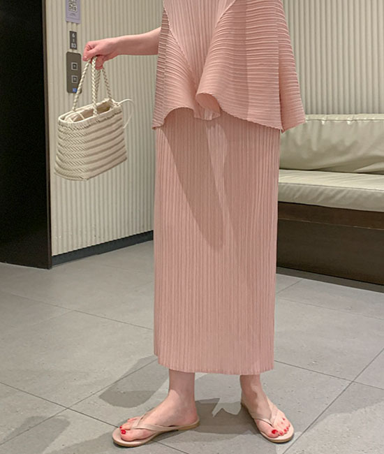 Pleats Straight Skirt