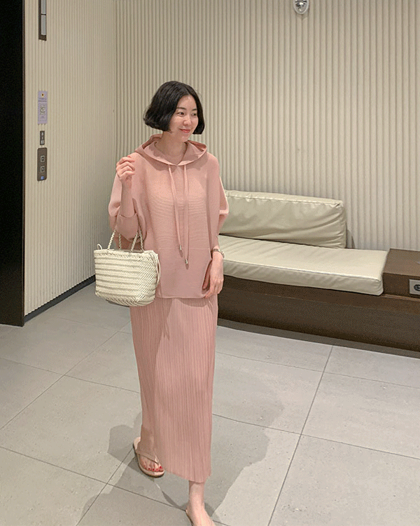 Pleats Straight Skirt
