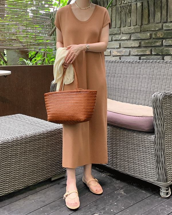 플레인 U넥 Knit One Piece