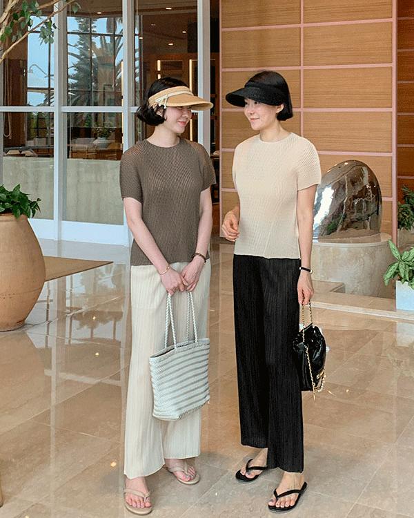 홀가먼트 Pleats Blouse
