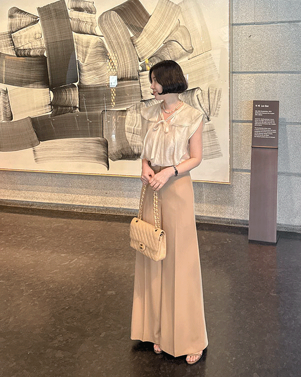 엘라 Freel Blouse