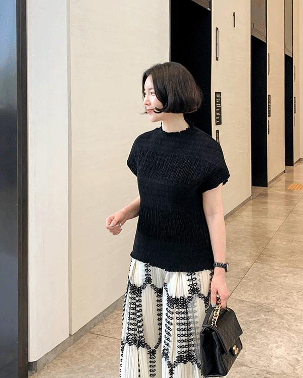 아르망 Pleats Blouse