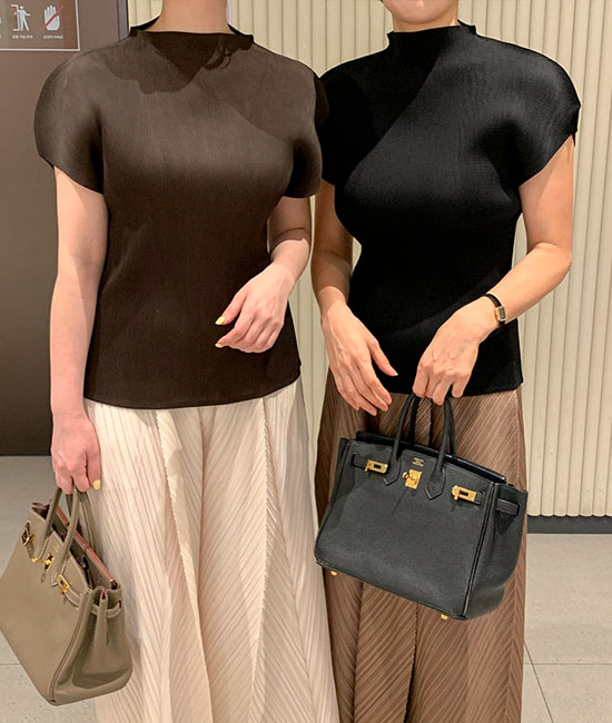 마르 홀가 Pleats Blouse