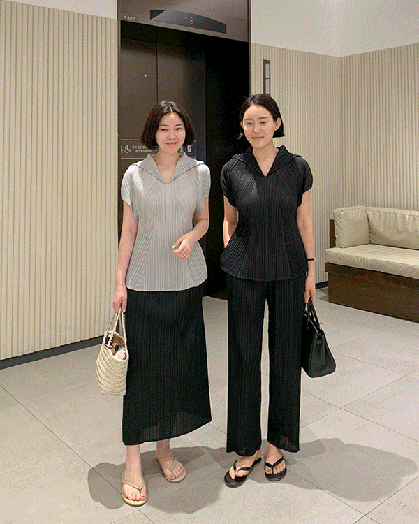 에떼 Kara Pleats Blouse