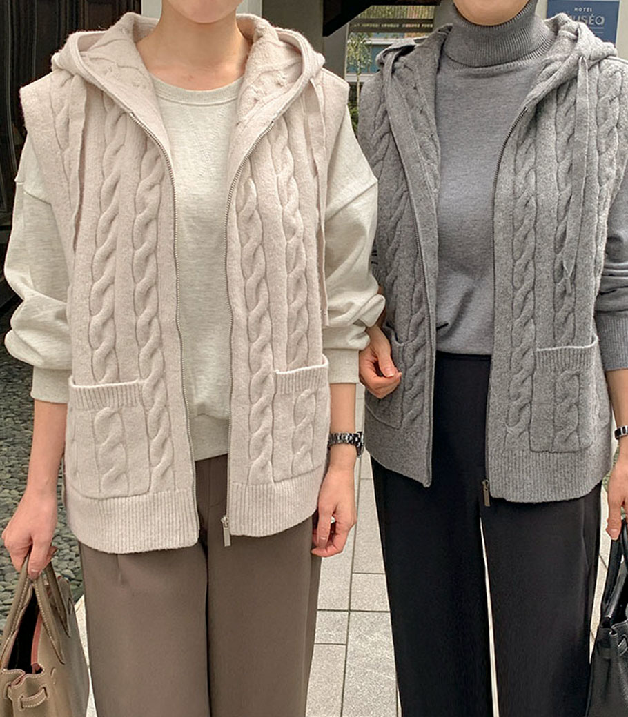 Knit Hood Padding Vest