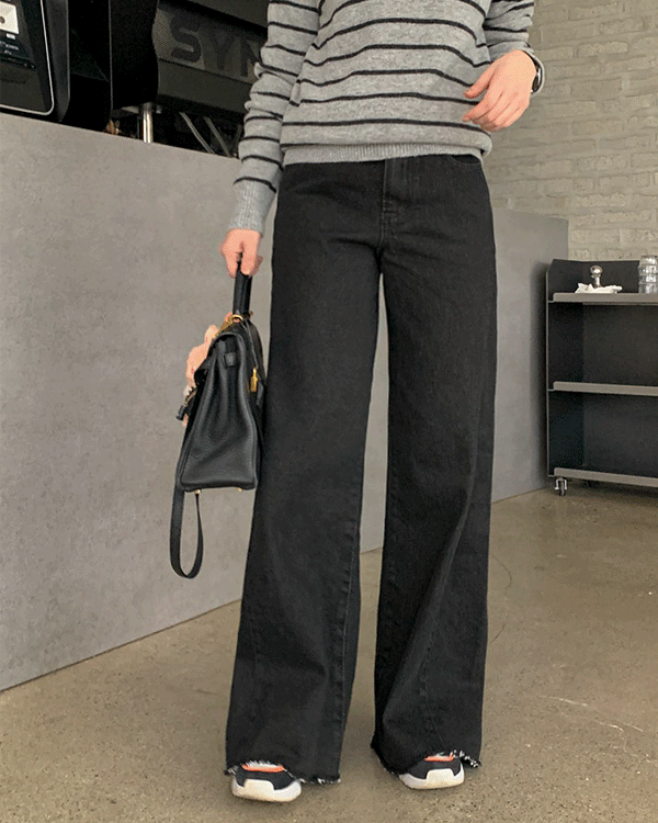 Black 절개 데님팬츠