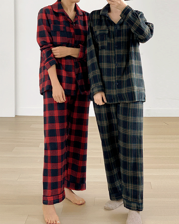 겉기모 Check Pajamas