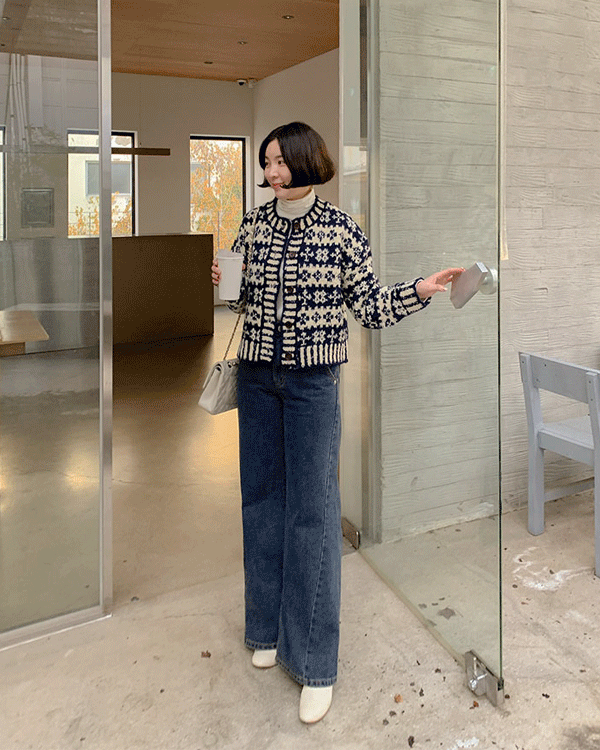 snowflake Patterns Cardigan