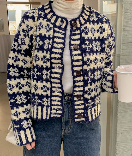 snowflake Patterns Cardigan