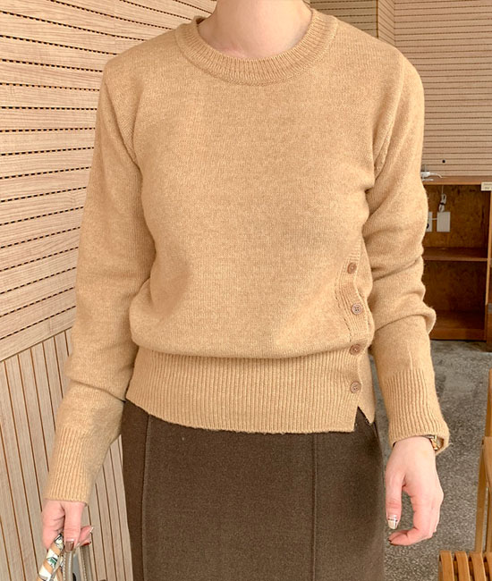 옆버튼 Round Knit