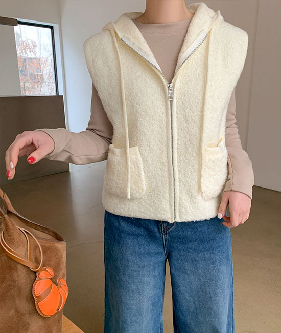 부클 Hood Knit Vest