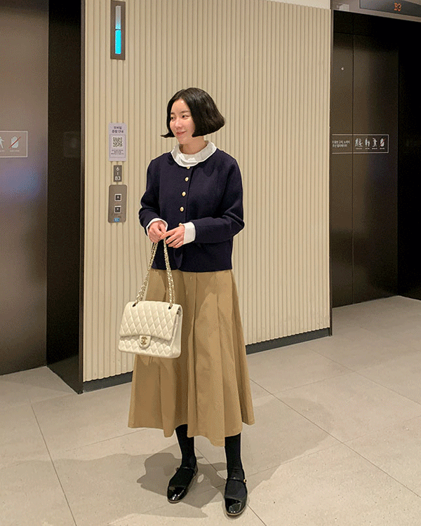 로빈 골드버튼 Cardigan