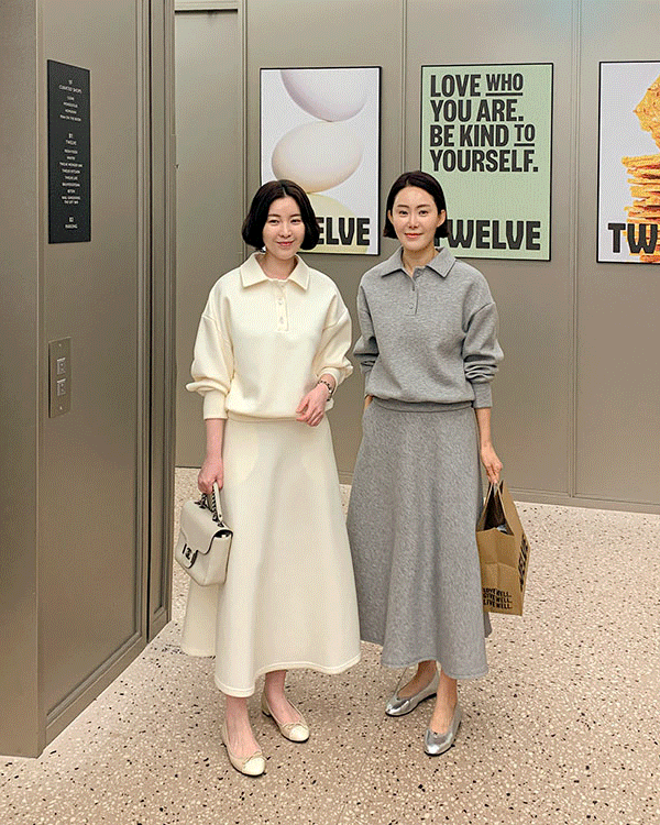 르마인-Kara T-shirt