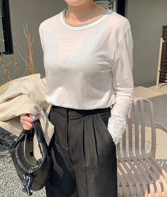 밀키 color combination T-shirt