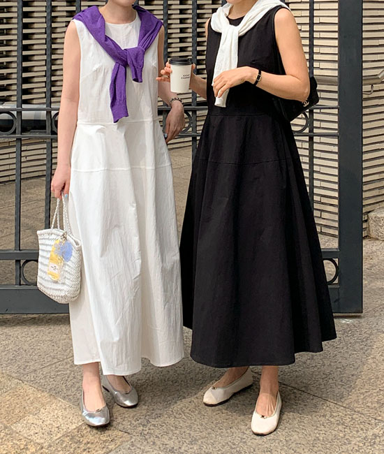 보니 Sleeveless shirts One Piece