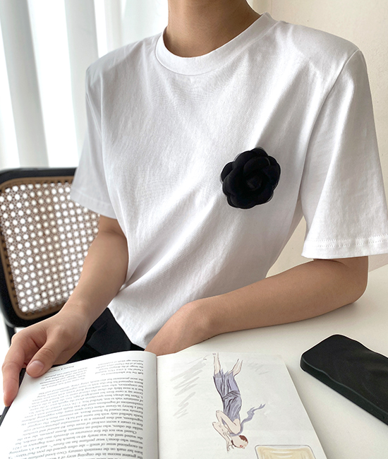 Flower 코사지 Short T shirts