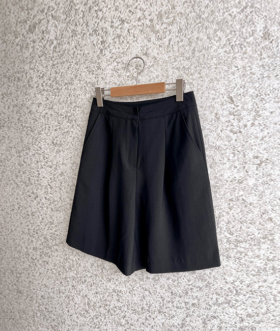 미우 Shorts