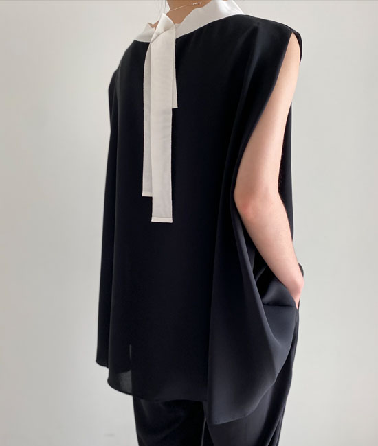 테잎 Cloak Blouse
