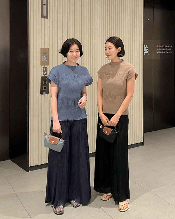 아르망 Pleats Blouse