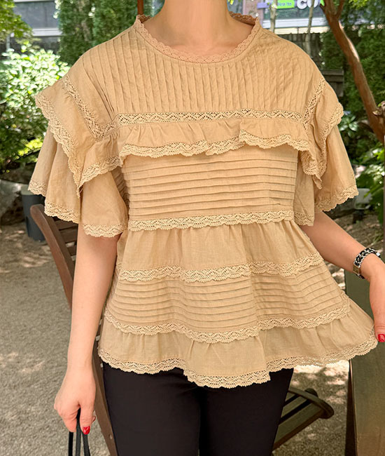 엘리브 Punching Blouse