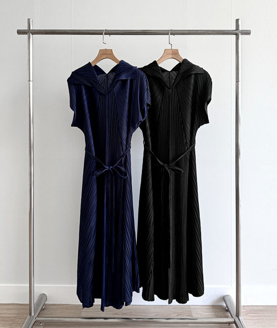 Kara V-neck Pleats One Piece