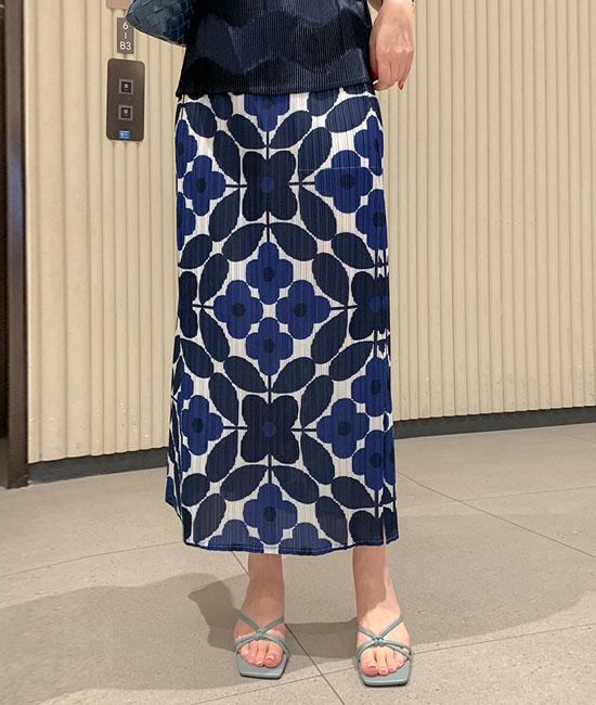 Blue Flower Pleats Skirt