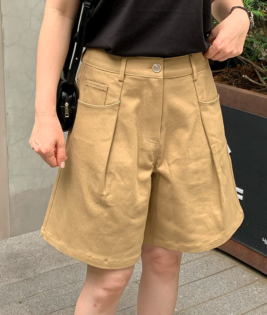 위즈 핀턱 Shorts