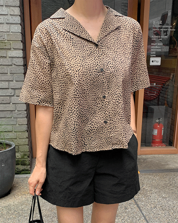 레오 Short-sleeve Shirt
