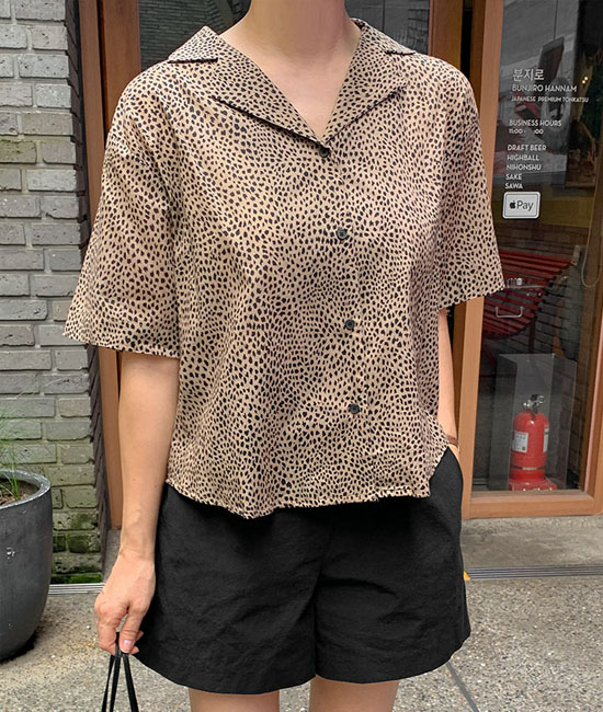 레오 Short-sleeve Shirt
