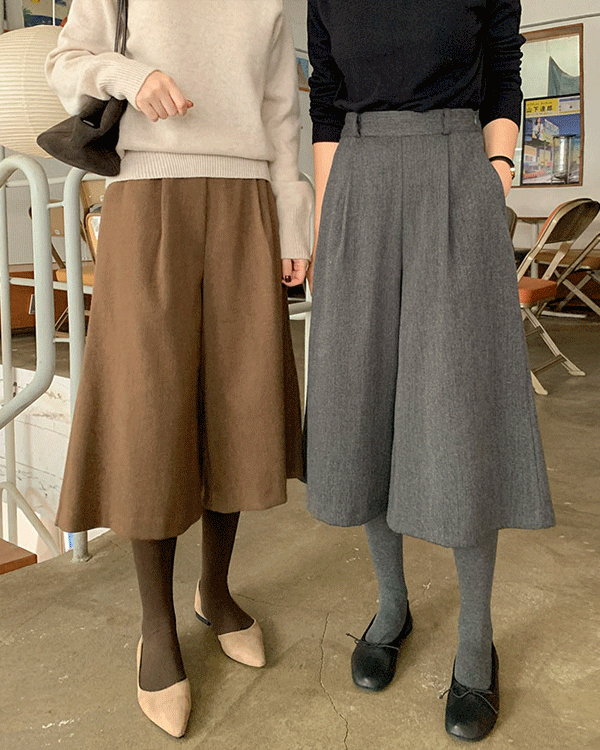 핀턱 버뮤다 Pants